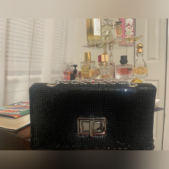 Black Dressy Cross Body bag - Picture 2 of 3